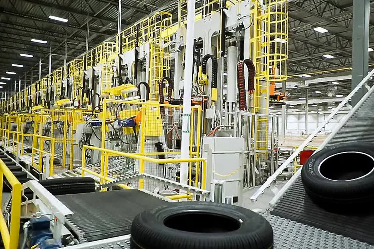 اُتایرز شعبه مشهد 